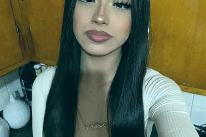 Violet, 27, a black grey-eyed latina companion based in Tirio. Offering Travel Companion, Deep French Kissing, Girlfriend Experience. Available for incall an...