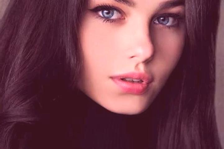 Violet, 27, a brunette blue-eyed mediterranean companion based in Diakopto. Offering Fetish, Duos, Roleplay. Available for incall and outcall, overnight book...