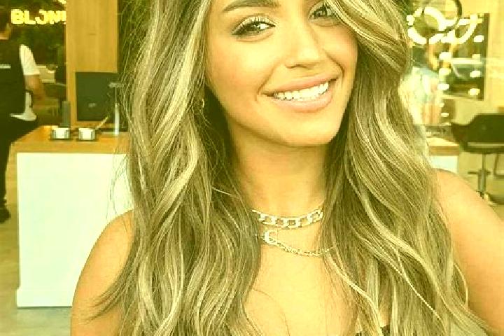 Violet, 27, a dark blonde brown-eyed latina companion based in Buyo. Offering Erotic Massage, Dinner Date, Couples. Available for incall and outcall, day and...