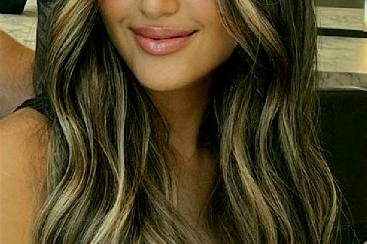 Violet, 27, a dark blonde dark-eyed mediterranean companion based in Lakewood Shores. Offering Erotic Massage, Couples, Fetish, Massage. Available for incall...