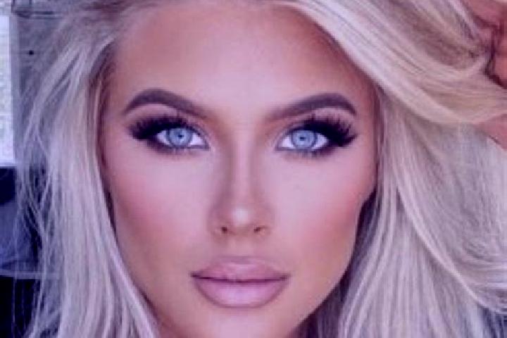 Violet, 27, a platinum blonde green-eyed indian companion based in Aghdam. Offering GFE, Roleplay, Tantra, Duos. Available for incall and outcall, overnight ...