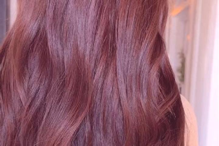 Violet, 27, a red brown-eyed ebony companion based in Tigbauan. Offering GFE, Striptease, Couples, Duos. Available for incall and outcall, day and evening da...