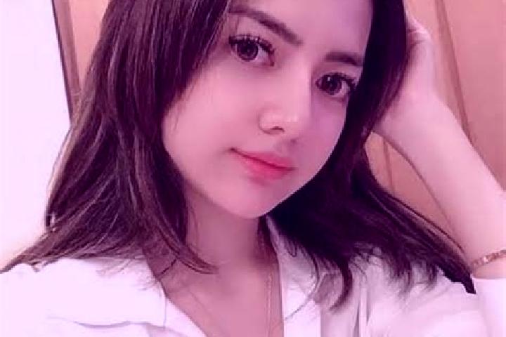 Violet, 27 — Escort in Allealle, Indonesia