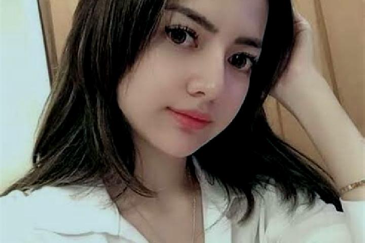 Violet, 27 — Escort in Fatupael, Indonesia