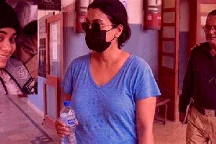 Violet, 27 — Escort in Ghauspur, Pakistan