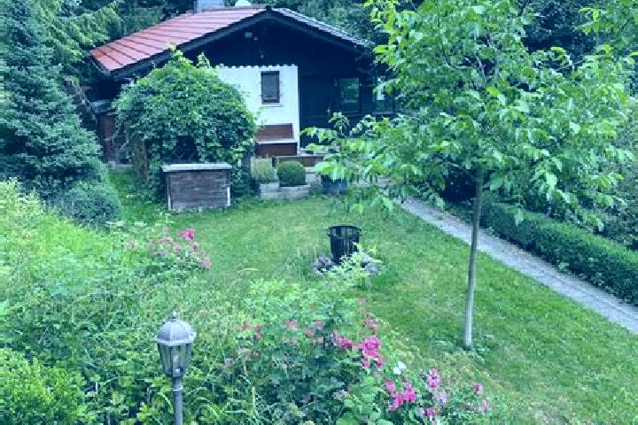 Violet, 27 — Escort in Hilders, Germany