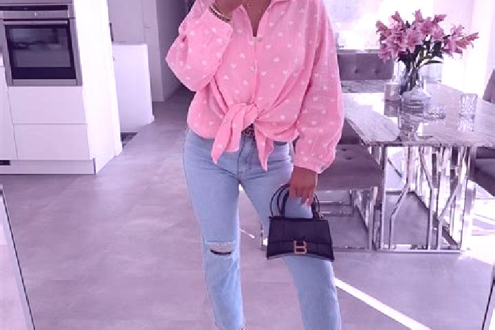 Violet, 27 — Escort in Langa, Denmark