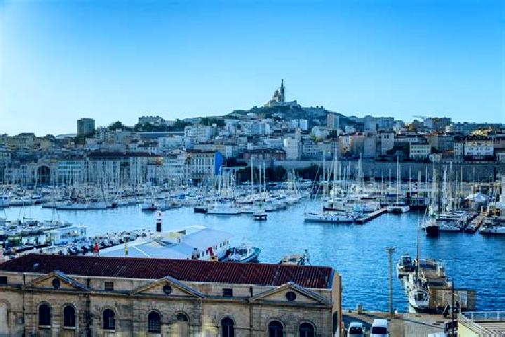 Violet, 27 — Escort in Marseille Saint-Victor, France