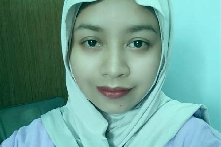 Violet, 27 — Escort in Ngadri, Indonesia