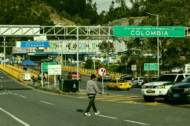 Violet, 27 — Escort in Picoaza, Ecuador