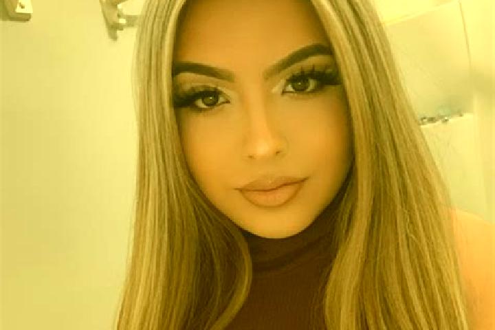 Violet, 28, a blonde dark-eyed latina companion based in Moldovka. Offering Domination, Duos, Girlfriend Experience. Available for incall and outcall, day an...