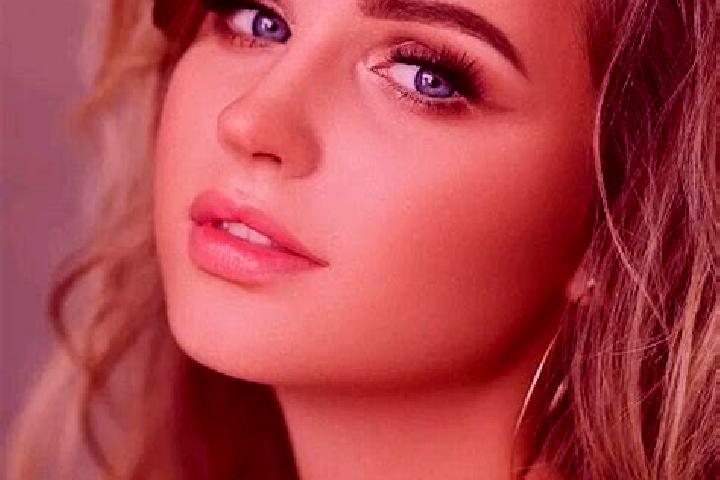 Violet, 28, a dark blonde blue-eyed mediterranean companion based in Tankara. Offering A-Level, Girlfriend Experience, BDSM, Domination. Available for incall...