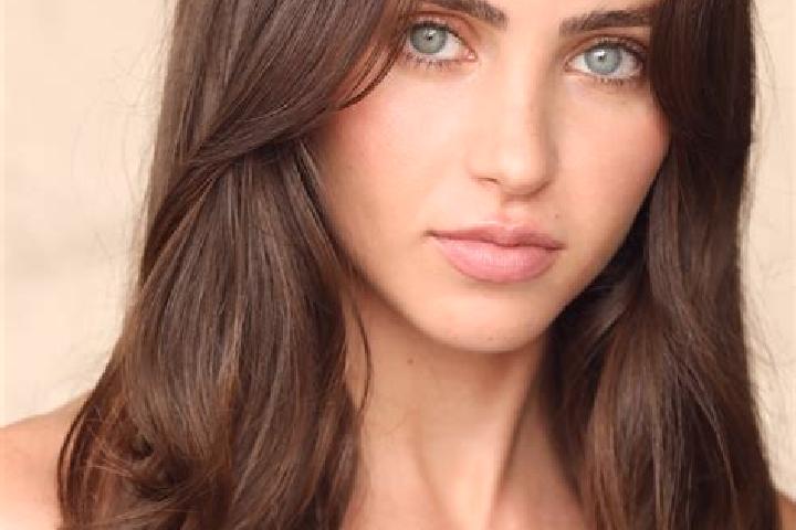 Violet, 28, a red brown-eyed latina companion based in Incehidir. Offering Dinner Date, Tantra, GFE. Available for incall and outcall, overnight bookings ava...