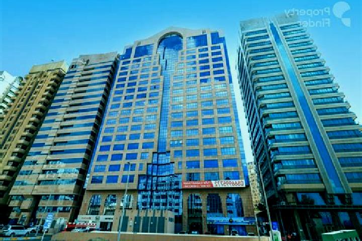 Violet, 28 — Escort in Al Waqf, Egypt