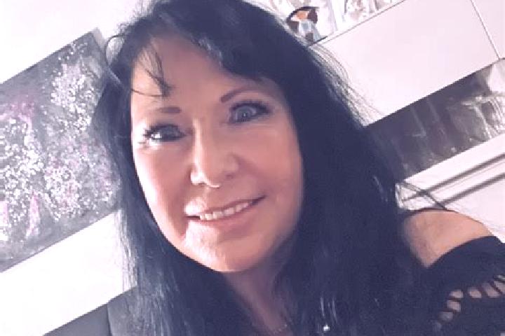 Violet, 28 — Escort in Gruibingen, Germany