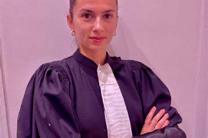 Violet, 28 — Escort in Les Bordes, France