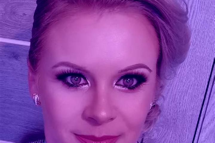Violet, 28 — Escort in Mara, Romania