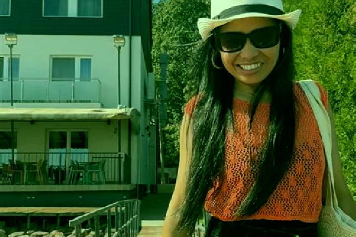 Violet, 28 — Escort in Rosel, France