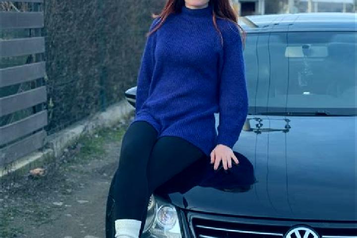 Violet, 28 — Escort in Tarlele Filiu, Romania