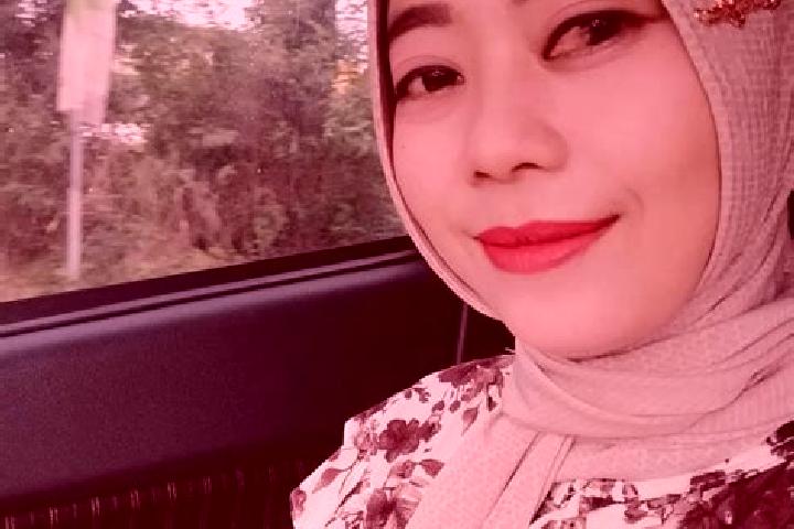 Violet, 28 — Escort in Tembilahan, Indonesia