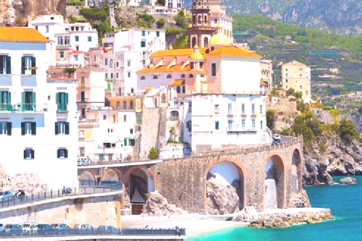 Violet, 28 — Escort in Tornolo, Italy