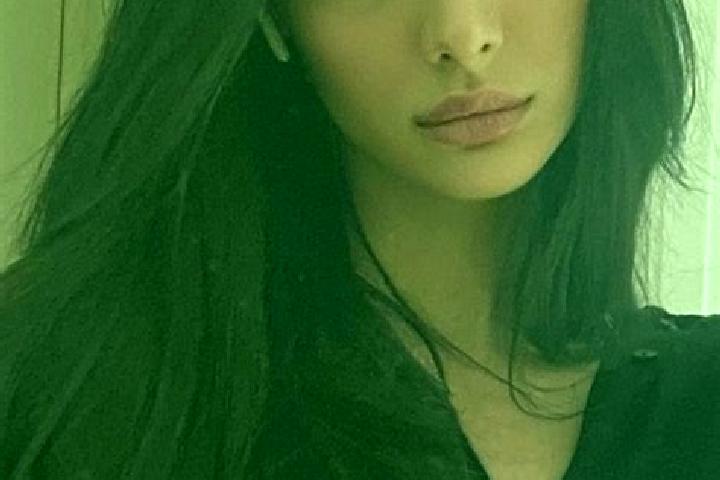 Violet, 29, a black dark-eyed middle eastern companion based in Bellusco. Offering GFE, Duos, CIM. Available for incall and outcall, day and evening dates.