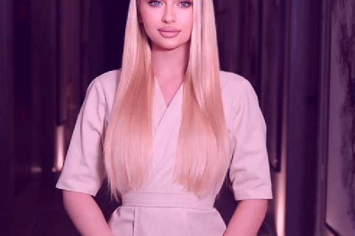 Violet, 29, a blonde amber-eyed latina companion based in Vermelles. Offering Tantra, Erotic Massage, OWO. Available for incall and outcall, day and evening ...