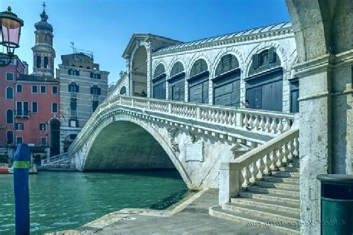 Violet, 29 — Escort in Alfonsine, Italy