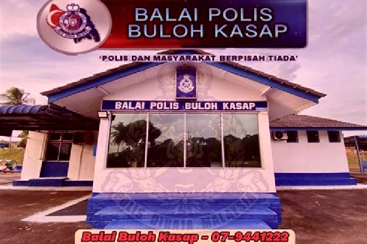 Violet, 29 — Escort in Buluh Kasap, Indonesia