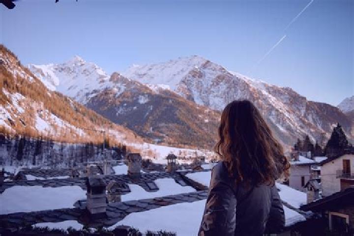 Violet, 29 — Escort in Courmayeur, Italy