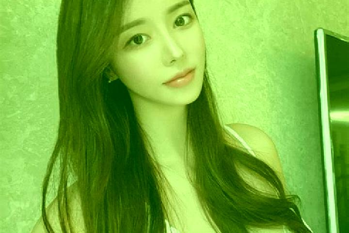 Violet, 29 — Escort in Dafengying, China