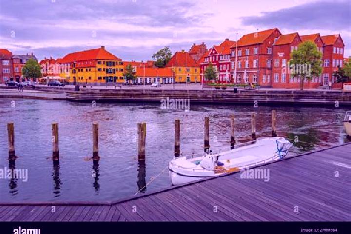 Violet, 29 — Escort in Kerteminde, Denmark