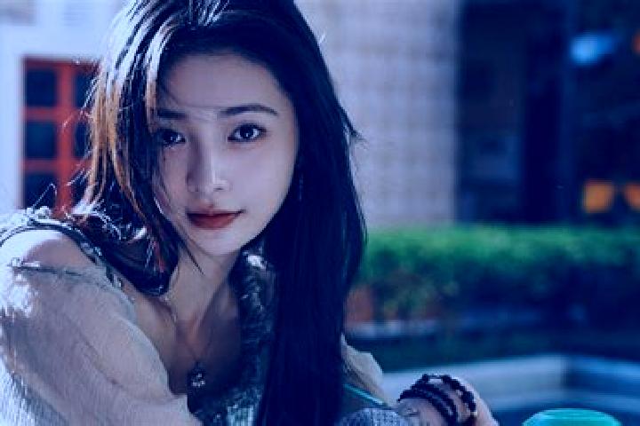 Violet, 29 — Escort in Wangyin, China