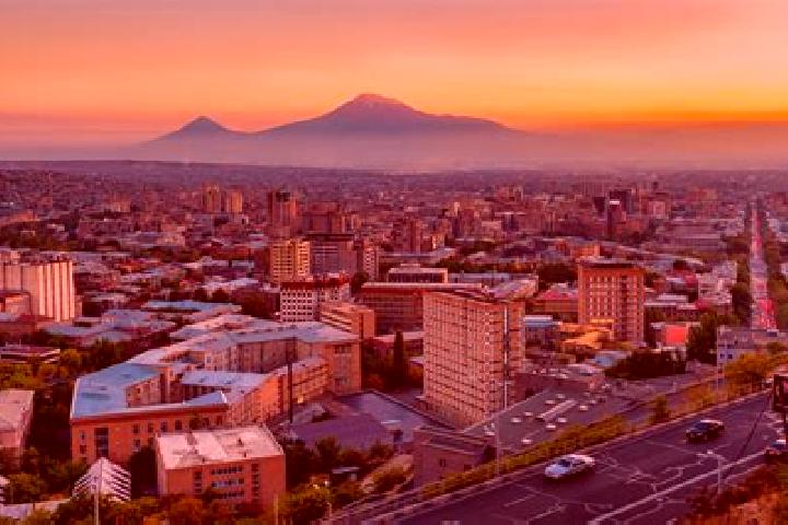 Violet, 29 — Escort in Yerazgavors, Armenia