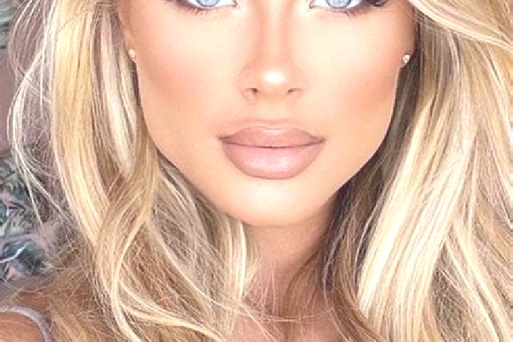 Violet, 30, a blonde hazel-eyed latina companion based in Qaraqash. Offering Striptease, 69. Available for incall and outcall, day and evening dates.