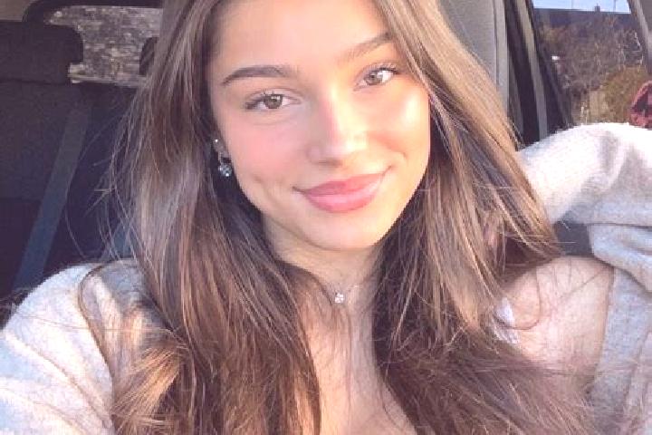 Violet, 30, a brunette hazel-eyed caribbean companion based in Anse Ger. Offering Party Girl, Fetish, GFE. Available for incall and outcall, overnight bookin...