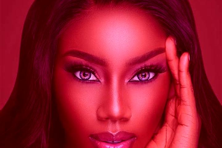 Violet, 30, a chestnut blue-eyed ebony companion based in Matour. Offering Erotic Massage, 69, Striptease, Couples, CIM. Available for incall and outcall, ov...