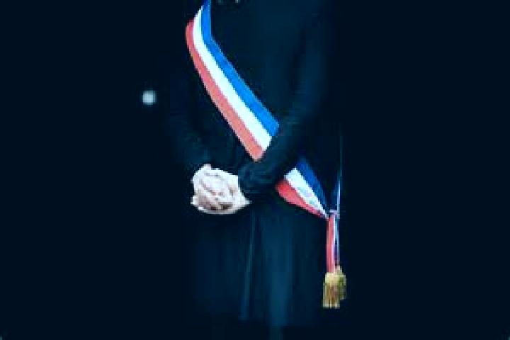 Violet, 30 — Escort in Goeulzin, France
