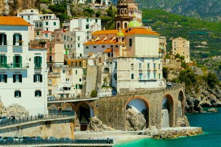 Violet, 30 — Escort in Grutti, Italy
