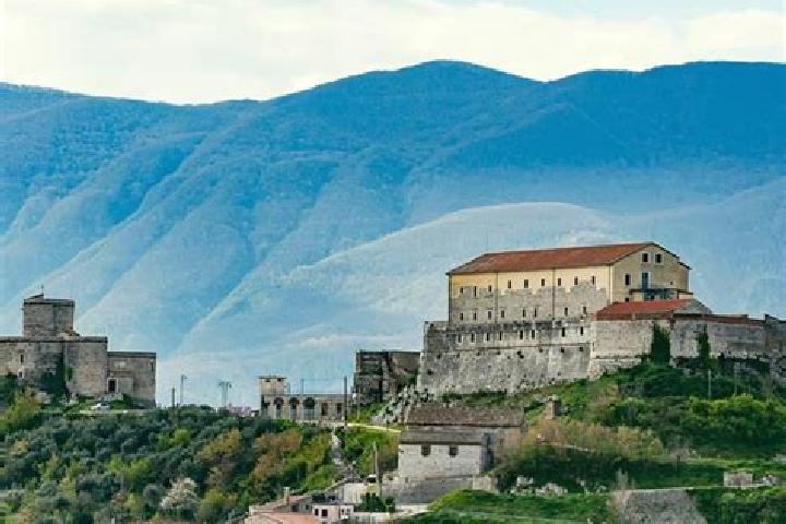 Violet, 30 — Escort in Montesarchio, Italy