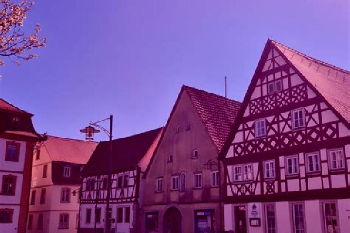 Violet, 30 — Escort in Tauberrettersheim, Germany
