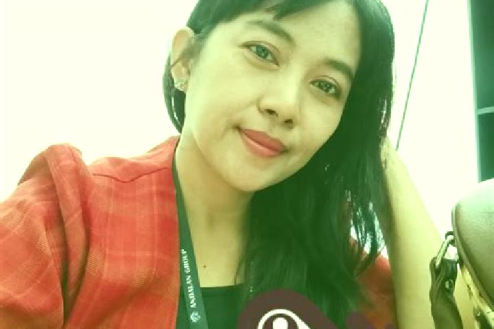 Violet, 30 — Escort in Tegalgede, Indonesia