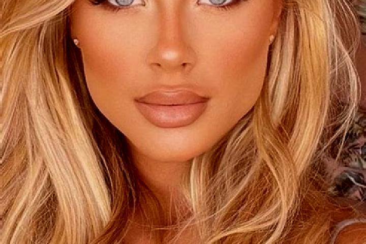 Violet, 31, a blonde hazel-eyed latina companion based in Verkhniye Sergi. Offering Erotic Massage, GFE, Domination. Available for incall and outcall, day an...