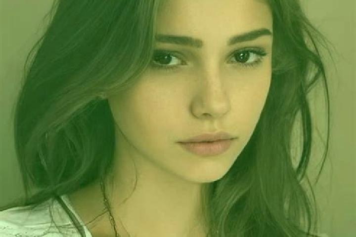 Violet, 31, a chestnut grey-eyed slavic companion based in Portugalete. Offering Couples, Overnight, Dinner Date, GFE. Available for incall and outcall, over...