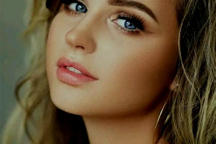 Violet, 31, a dark blonde blue-eyed mediterranean companion based in Krotoszyn. Offering Prostate Massage, Fetish, Girlfriend Experience, Tantra, Overnight. ...