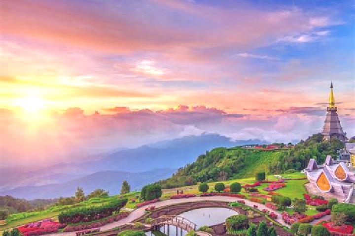Violet, 31 — Escort in Doi Luang, Thailand