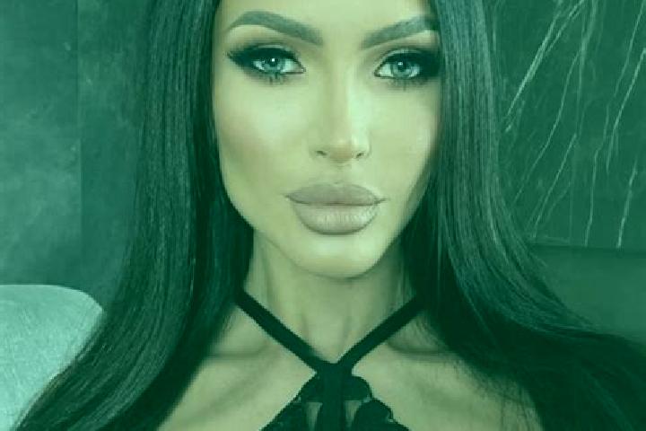 Violet, 31 — Escort in Greentree, United States