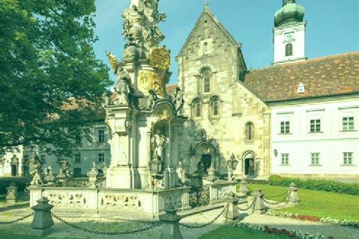Violet, 31 — Escort in Heiligenkreuz im Lafnitztal, Austria