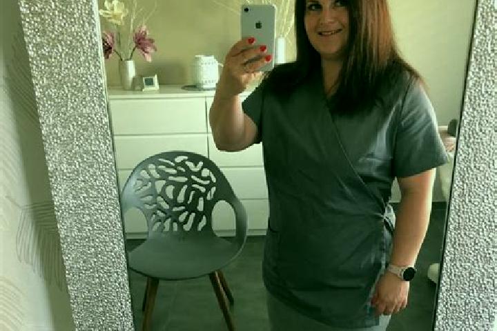 Violet, 31 — Escort in Lostice, Czech Republic