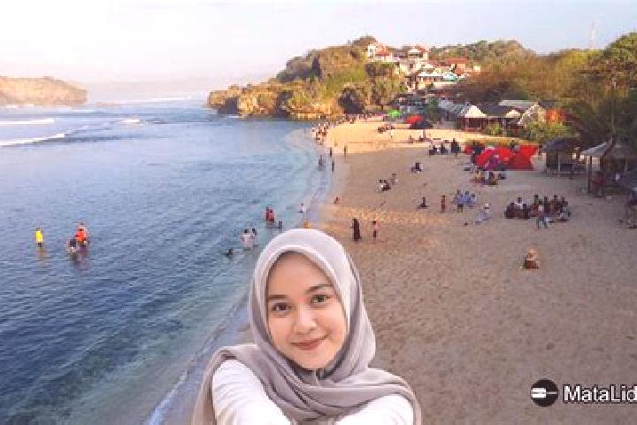 Violet, 31 — Escort in Ngotet Kidul, Indonesia